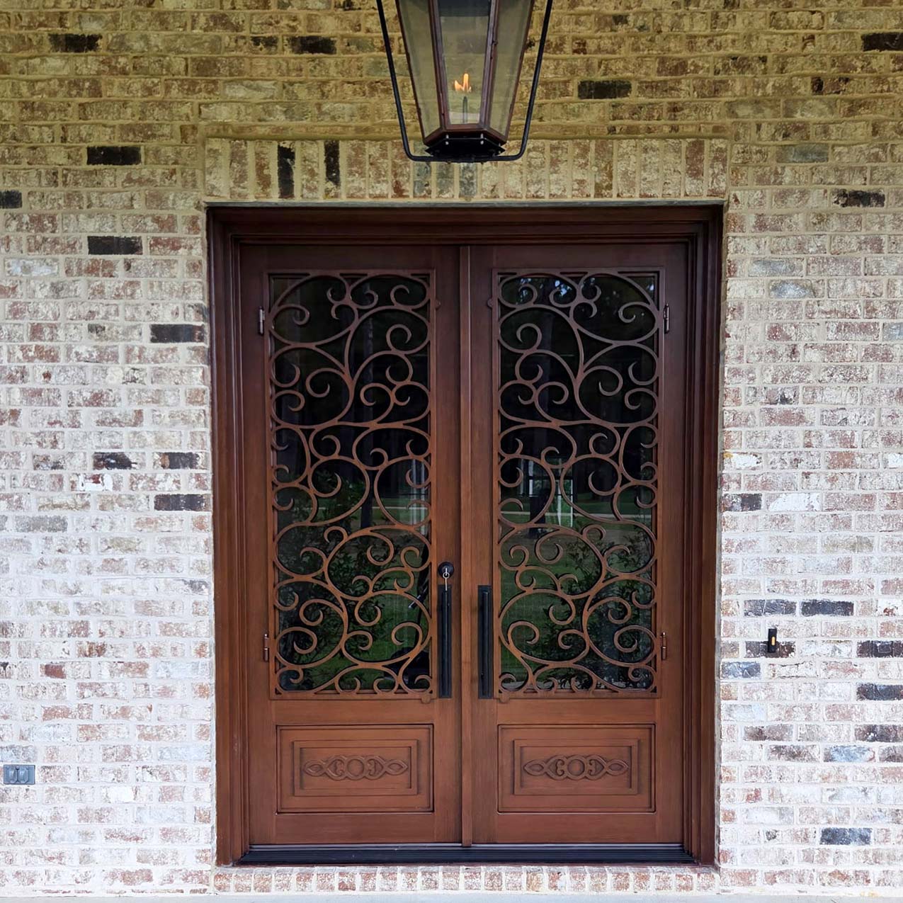 steel-doors-with-wood-texture